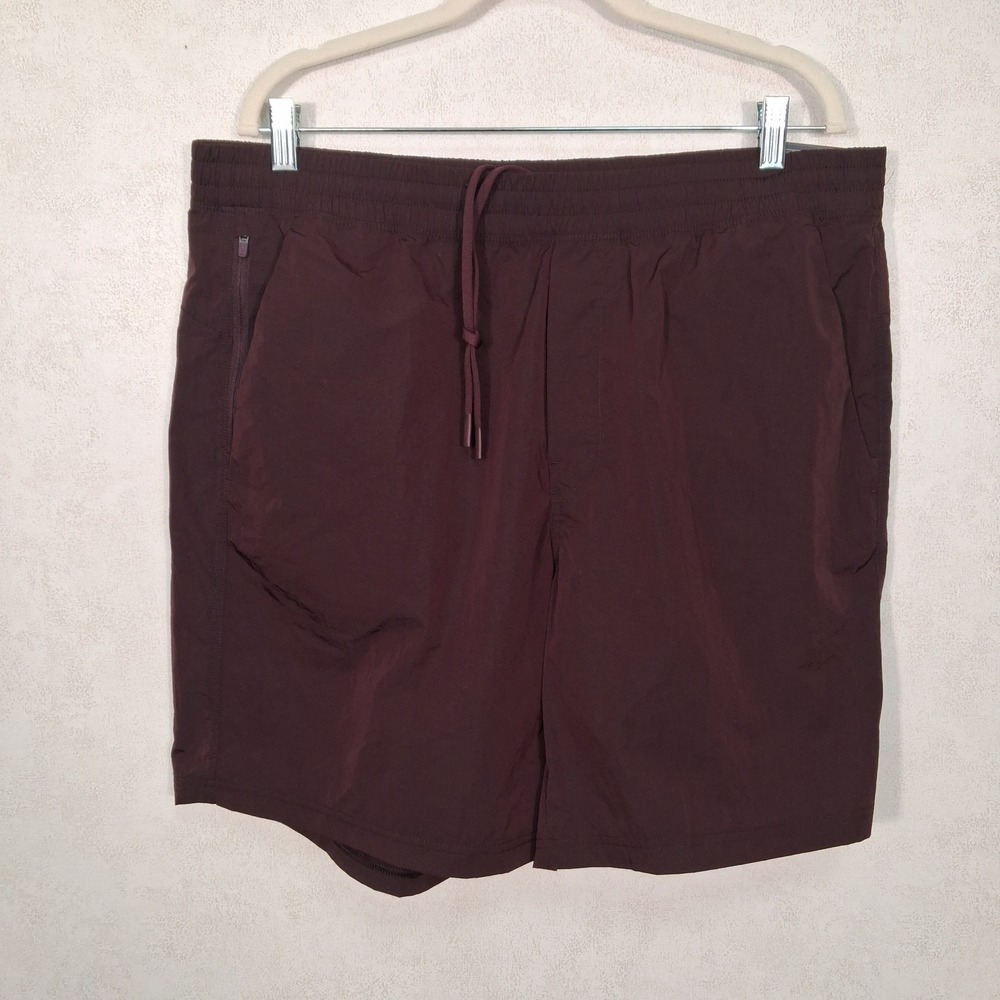 VRST All-In Short Mens Large Burgundy 7 Inch Unlined Water Repellent